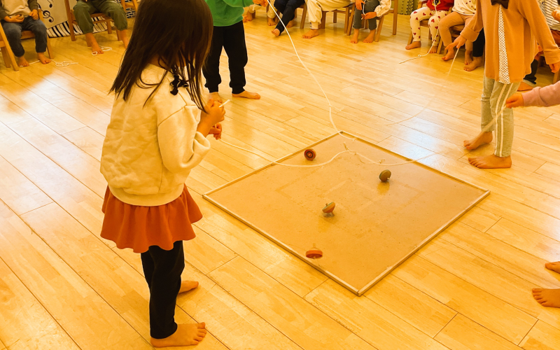 コマ回し・カルタ取り大会