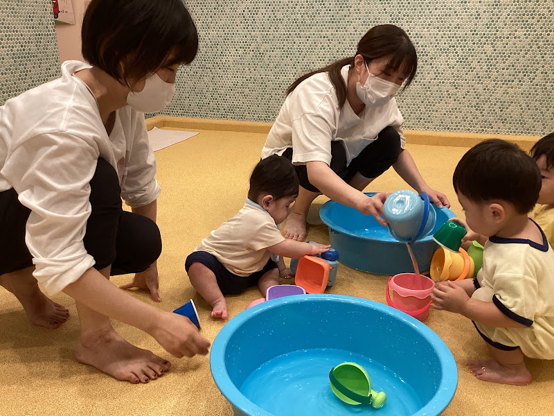 子育て支援イベント「水であそぼう」を開催しました。